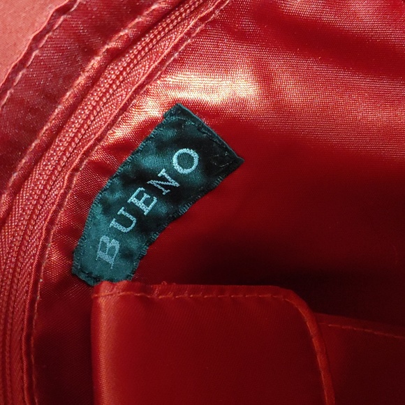 Bueno Christmas Shoulder Bag - Picture 11 of 15